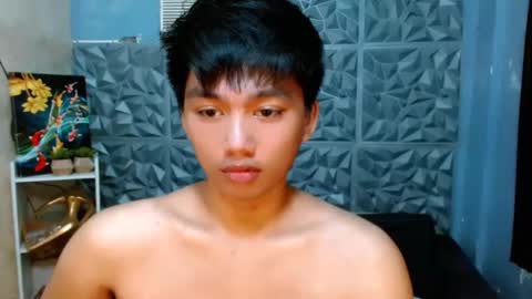 Snapshot of mister_officer chatting on May 18, 9:09 pm SAINT SACHI will make your day online show from May 18, 9:09 pm