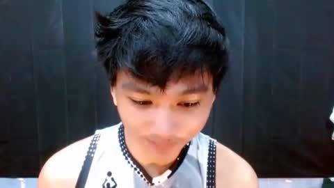 Snapshot of mister_officer chatting on May 22, 11:49 am SAINT SACHI will make your day online show from May 22, 11:49 am