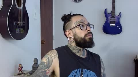 misternocturne online show from September 19, 2:40 pm