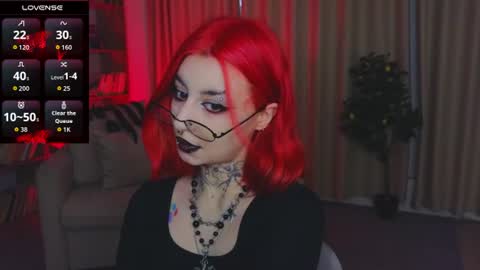 Snapshot of mistress__marcelline chatting on June 30, 1:39 am Marcelline online show from June 30, 1:39 am
