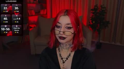 Snapshot of mistress__marcelline chatting on July 18, 2:49 am Marcelline online show from July 18, 2:49 am
