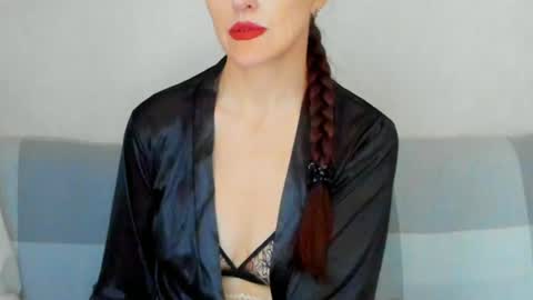 Victoria Eden online show from June 18, 7:52 am