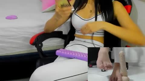 Snapshot of mistress_findom chatting on September 10, 12:32 am mistress_findom online show from September 10, 12:32 am