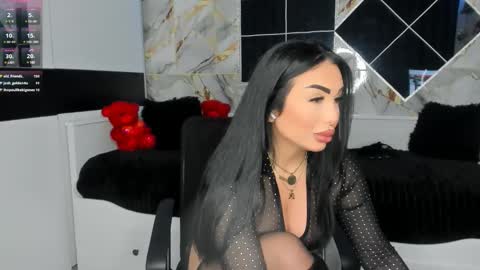 Snapshot of mistress_meryem chatting on February 21, 1:22 am mistress_meryem online show from February 21, 1:22 am