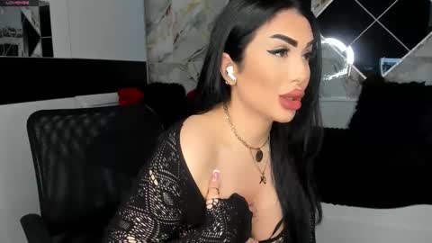 Snapshot of mistress_meryem chatting on February 27, 1:16 am mistress_meryem online show from February 27, 1:16 am