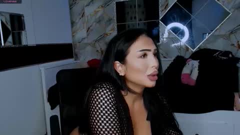 Snapshot of mistress_meryem chatting on September 15, 11:27 pm mistress_meryem online show from September 15, 11:27 pm