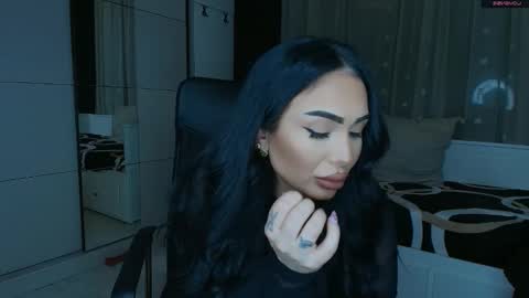 Snapshot of mistress_meryem chatting on March 11, 9:54 pm mistress_meryem online show from March 11, 9:54 pm