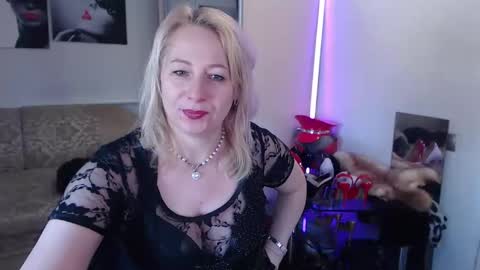 mistress_milfa online show from March 1, 6:48 am