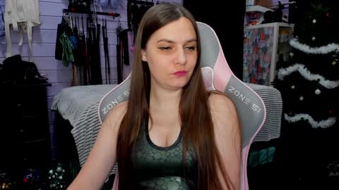 Snapshot of mistress_priest chatting on January 11, 4:36 pm Dirty Priest and Ivi online show from January 11, 4:36 pm