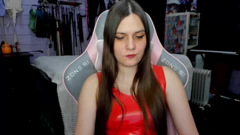 Snapshot of mistress_priest chatting on March 4, 6:07 pm Dirty Priest and Ivi online show from March 4, 6:07 pm