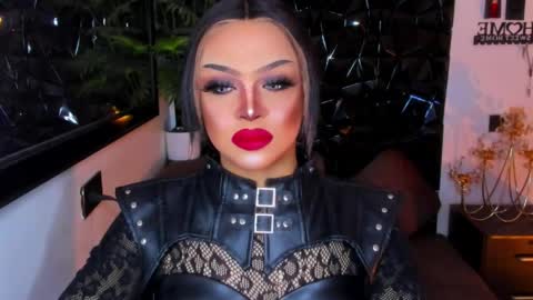 Snapshot of mistressivorykat chatting on April 6, 4:30 pm Call me MISS JAS online show from April 6, 4:30 pm