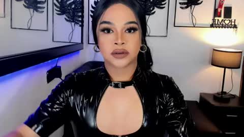Snapshot of mistressivorykat chatting on May 19, 2:18 am Call me MISS JAS online show from May 19, 2:18 am