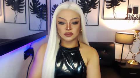 Snapshot of mistressivorykat chatting on May 20, 4:07 am Call me MISS JAS online show from May 20, 4:07 am