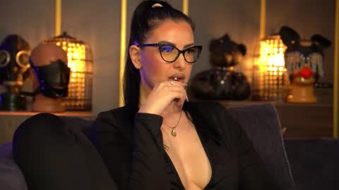 Mistress Kelly online show from March 21, 8:56 pm