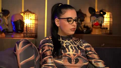 Mistress Kelly online show from May 30, 11:57 pm