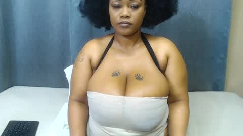 MistressOfMelons online show from July 10, 8:33 pm