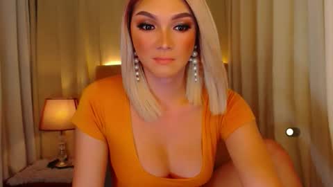 Leah online show from May 6, 2:11 pm