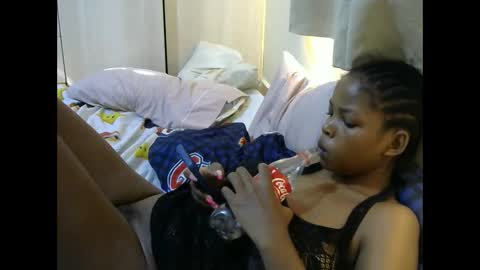 Snapshot of misty_shee chatting on February 14, 7:07 am misty_shee online show from February 14, 7:07 am