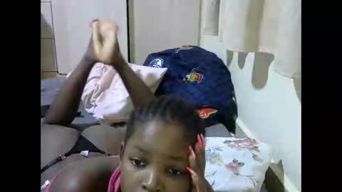 Snapshot of misty_shee chatting on February 25, 3:16 pm misty_shee online show from February 25, 3:16 pm