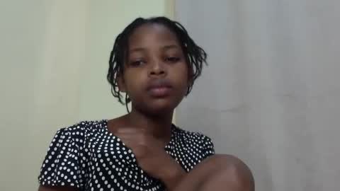 Snapshot of misty_shee chatting on June 28, 11:38 am misty_shee online show from June 28, 11:38 am