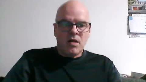 Snapshot of mitch463 chatting on May 22, 11:43 pm mitch463 online show from May 22, 11:43 pm