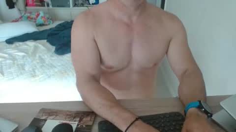 Snapshot of mitcheli chatting on January 14, 3:17 pm Onlyfans online show from January 14, 3:17 pm