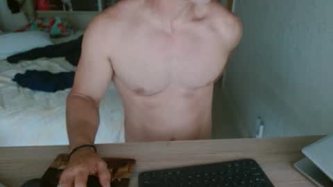 Snapshot of mitcheli chatting on January 15, 3:38 pm Onlyfans online show from January 15, 3:38 pm