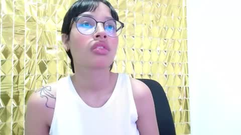 Snapshot of mitski_jane chatting on November 26, 10:00 pm mitski_jane online show from November 26, 10:00 pm