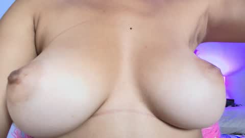 Snapshot of miwa_cutte chatting on December 17, 2:22 pm Miwa online show from December 17, 2:22 pm