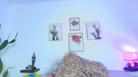 Snapshot of miwa_cutte chatting on January 15, 2:27 am Miwa online show from January 15, 2:27 am