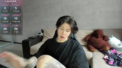 Miya online show from December 14, 9:07 am