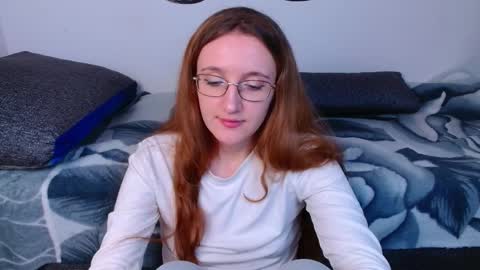 Snapshot of miya_here chatting on April 3, 4:38 pm Miya online show from April 3, 4:38 pm