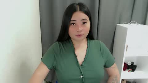 Snapshot of miya_licious chatting on May 19, 11:27 am cassie marie online show from May 19, 11:27 am
