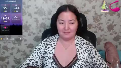 Snapshot of miya_sexasian chatting on December 5, 2:31 am Miya asian online show from December 5, 2:31 am