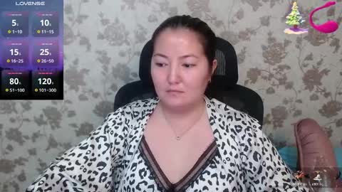 Snapshot of miya_sexasian chatting on December 6, 11:14 pm Miya asian online show from December 6, 11:14 pm