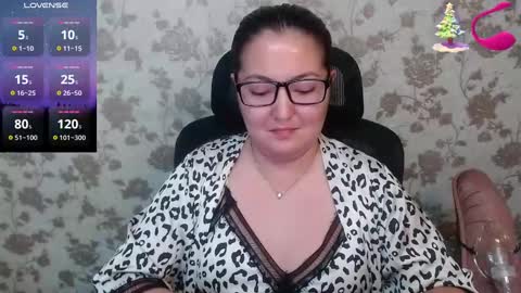 Snapshot of miya_sexasian chatting on December 7, 11:56 pm Miya asian online show from December 7, 11:56 pm