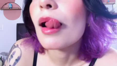 miyuyoshikawa18 online show from May 23, 6:01 pm