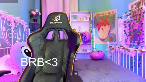 Snapshot of mizukinoyoru chatting on February 22, 12:05 am Mizuki online show from February 22, 12:05 am