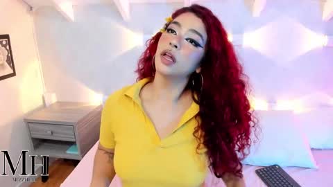 mizzhell_ online show from September 19, 12:50 pm