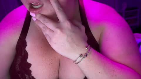 mkqueen42 online show from June 27, 2:16 am