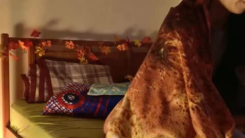 MoonLipson online show from November 8, 3:34 pm