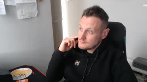 Snapshot of mlikemartini chatting on May 17, 3:41 pm mlikemartini online show from May 17, 3:41 pm
