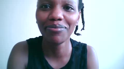 Snapshot of mlle_kali chatting on October 10, 7:07 am Mlle Kali online show from October 10, 7:07 am