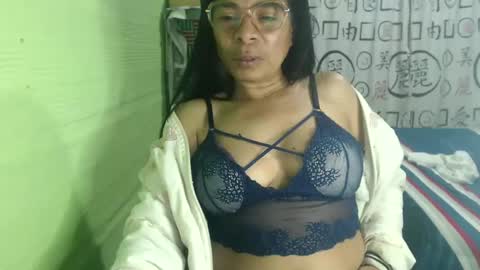 kelly online show from September 15, 8:42 pm