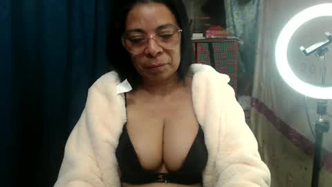 kelly online show from October 16, 4:35 am