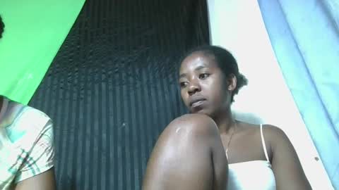 mmerela online show from March 1, 9:33 am