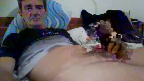 Snapshot of mmiltos chatting on March 22, 8:01 pm mmiltos online show from March 22, 8:01 pm