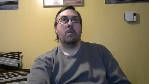 Snapshot of mmr4545 chatting on February 19, 5:36 am mark online show from February 19, 5:36 am