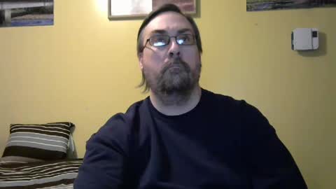 Snapshot of mmr4545 chatting on March 1, 4:36 am mark online show from March 1, 4:36 am