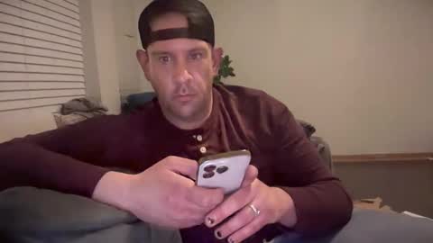 Snapshot of mnbttmguylking chatting on March 17, 9:01 am TightHoleMPLS online show from March 17, 9:01 am